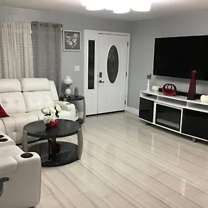  Holiday home Mary's Luxury House United States